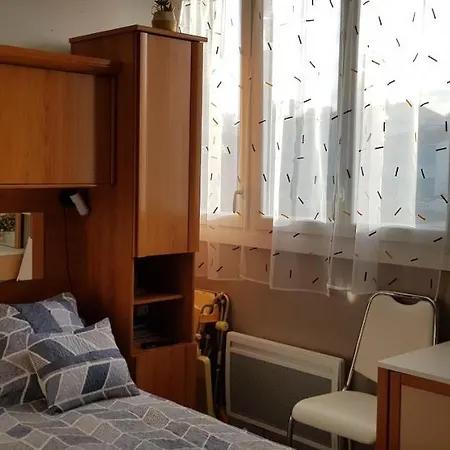 3 Etoiles - 1 Les Becs شقة سا يْليرْ دو ري