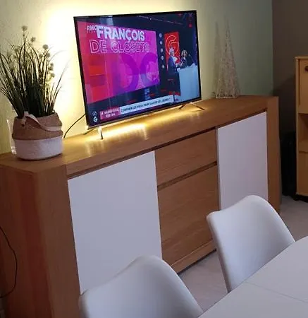 3 Etoiles - 1 Les Becs شقة