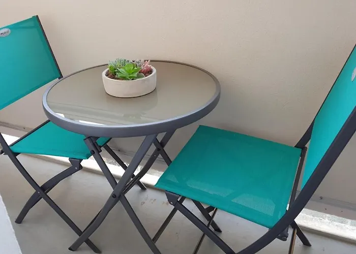 3 Etoiles - 1 Les Becs *